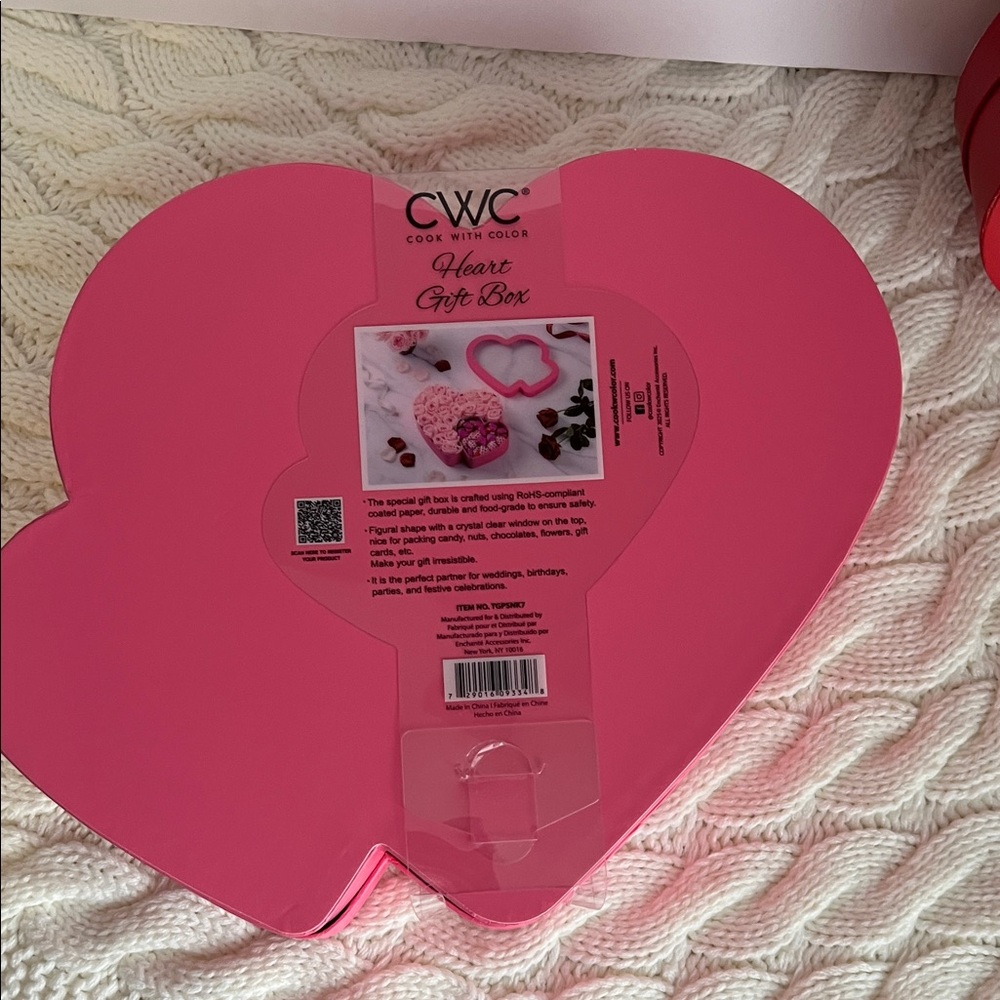 CWC Heart-Shaped Pink and Red set of the 2 - Picture 3 of 6